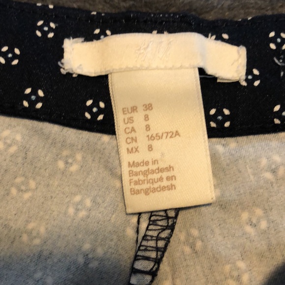 Womens size 8 H&M blue and white slacks - Picture 8 of 13
